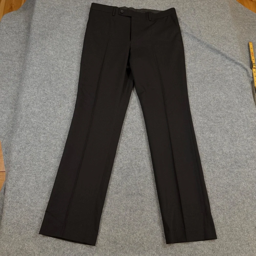 DKNY Duran Men Black 2 Piece Suit 40R 33W DNUR217W0021 New